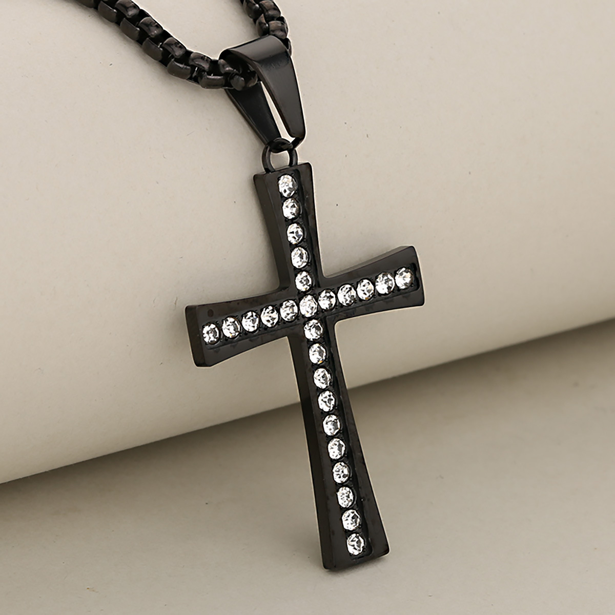 3:Black (single pendant)