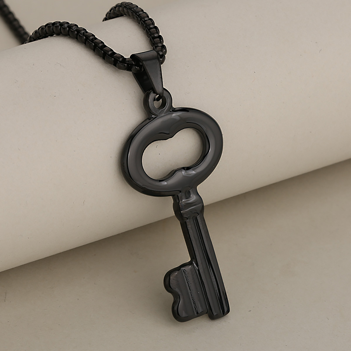 3:Black (single pendant)