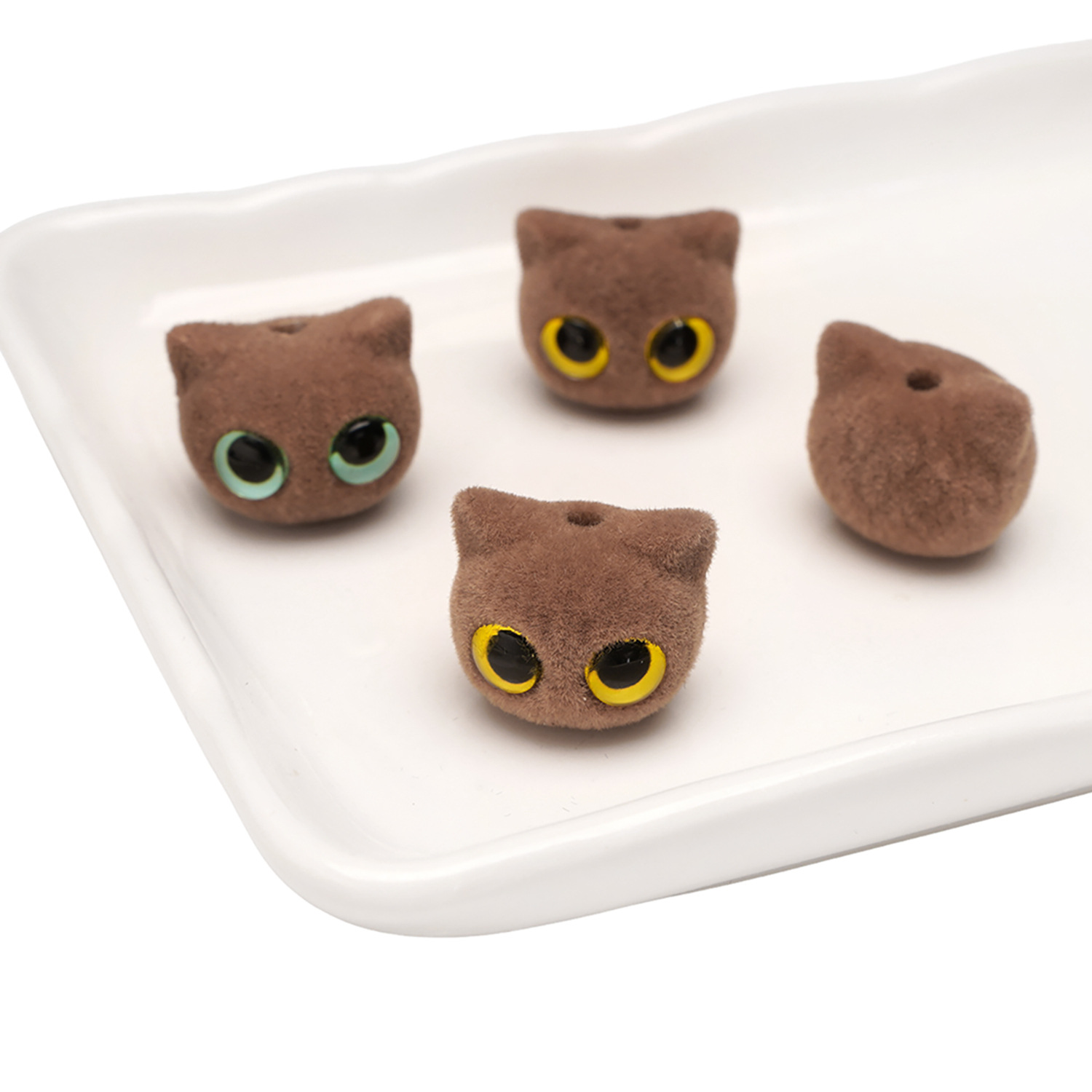 2:Chocolate color, about 19x17mm, 1 piece/pack (eye color is random)