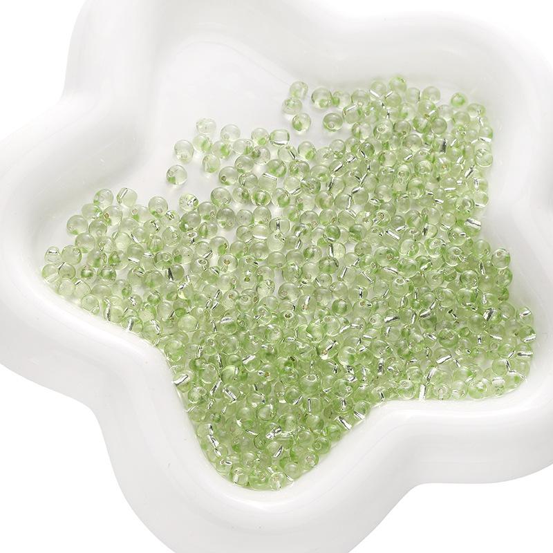 16:Light green 4mm 10g/pack about 110 pieces