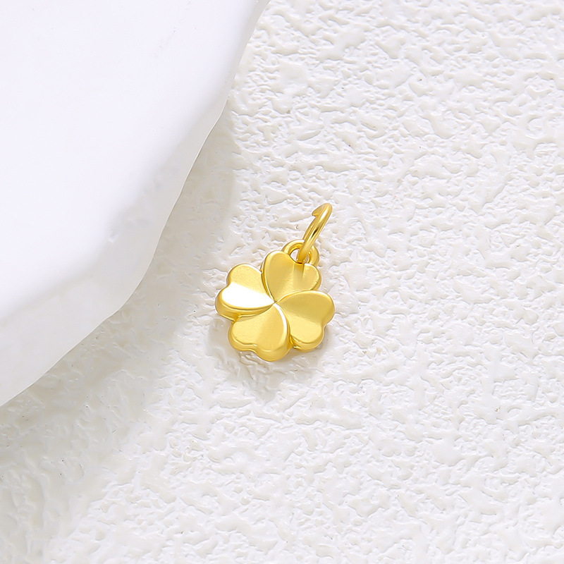 7:Heart flower pendant