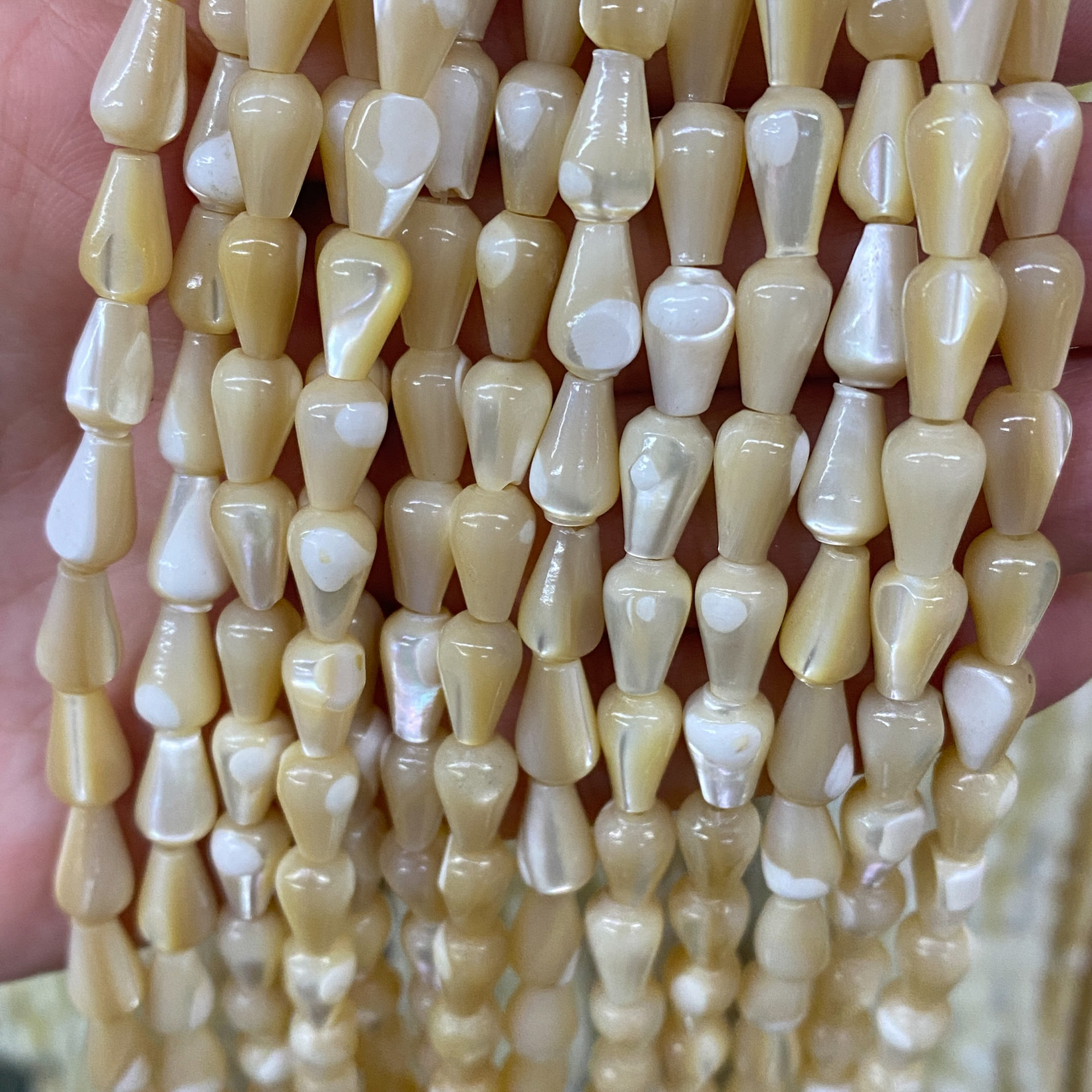 2:About 48 pieces in brown color