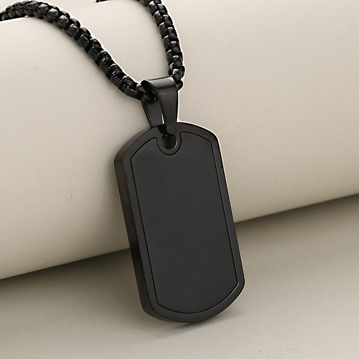 5:Black (single pendant)