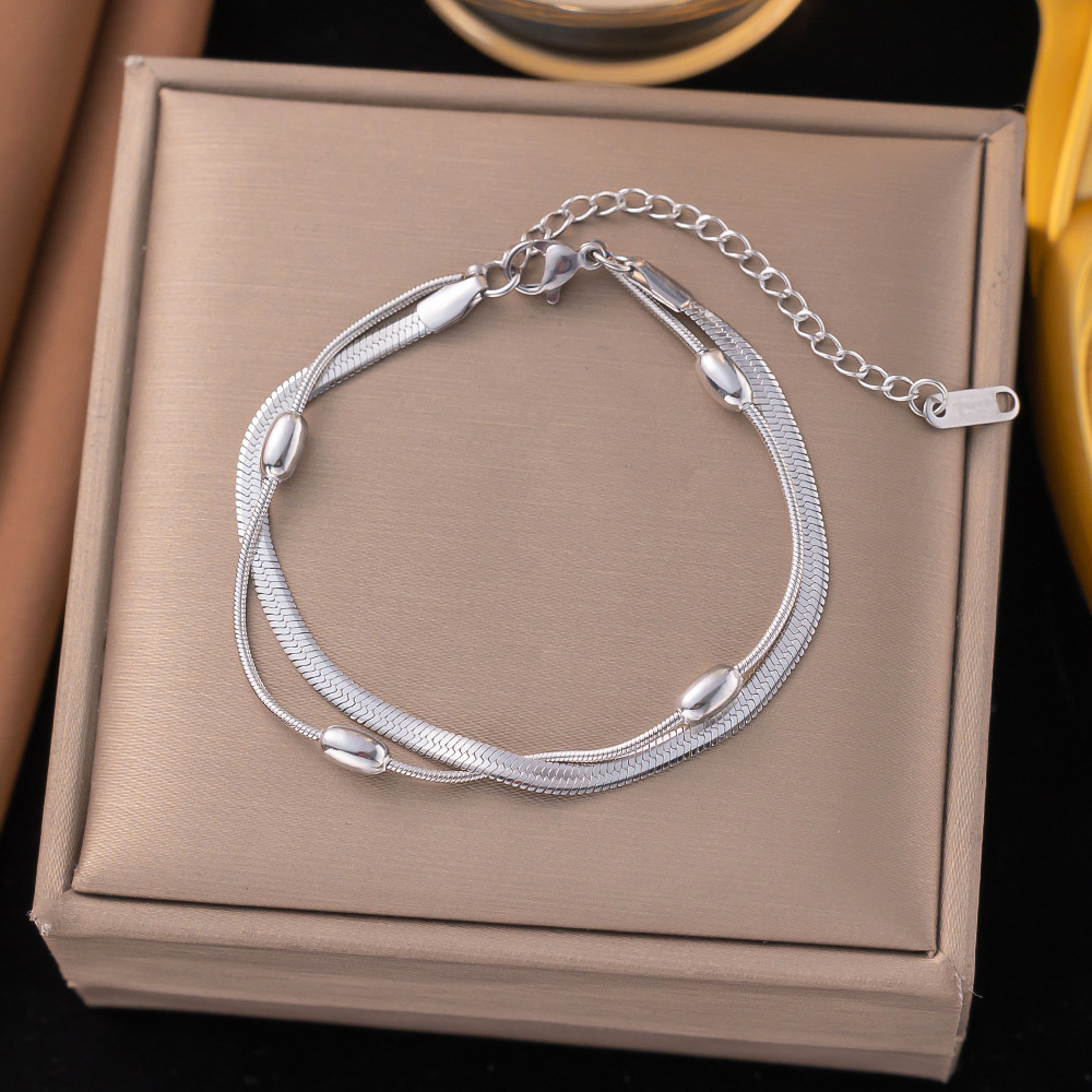 4:bracelet steel color