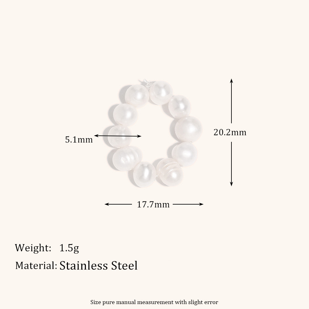 6:Ten freshwater pearls pendants