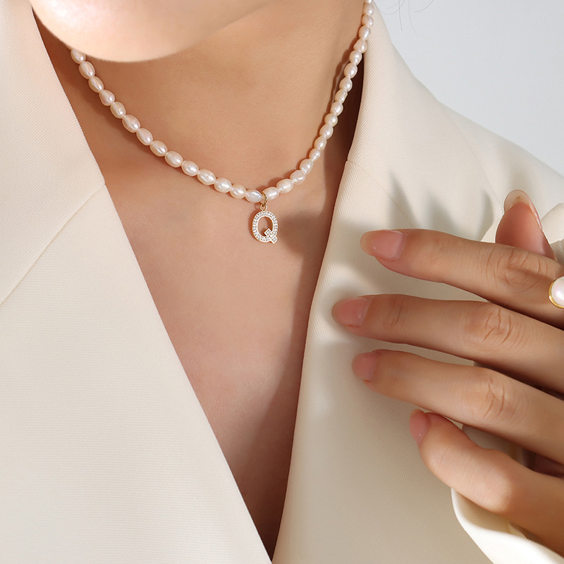 17:P1301-Q letter gold necklace 38 7cm