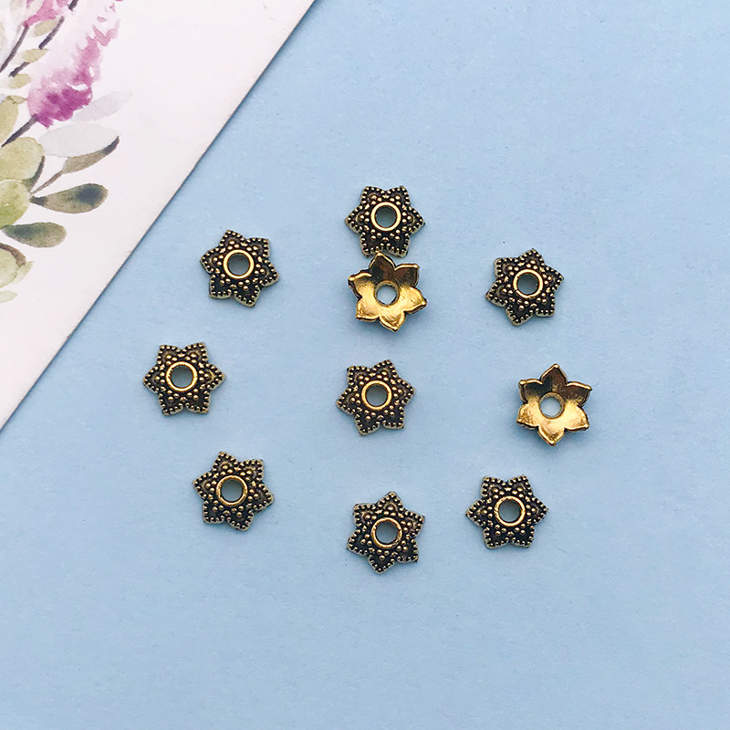 6:1 antique gold flower-shaped flower hat 7*7 holes 1.7 mm-16606-0.2g