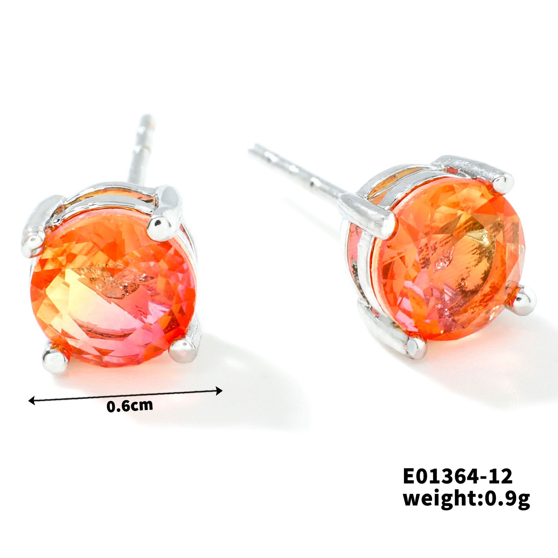 11:White k red and green-four claws 0.6