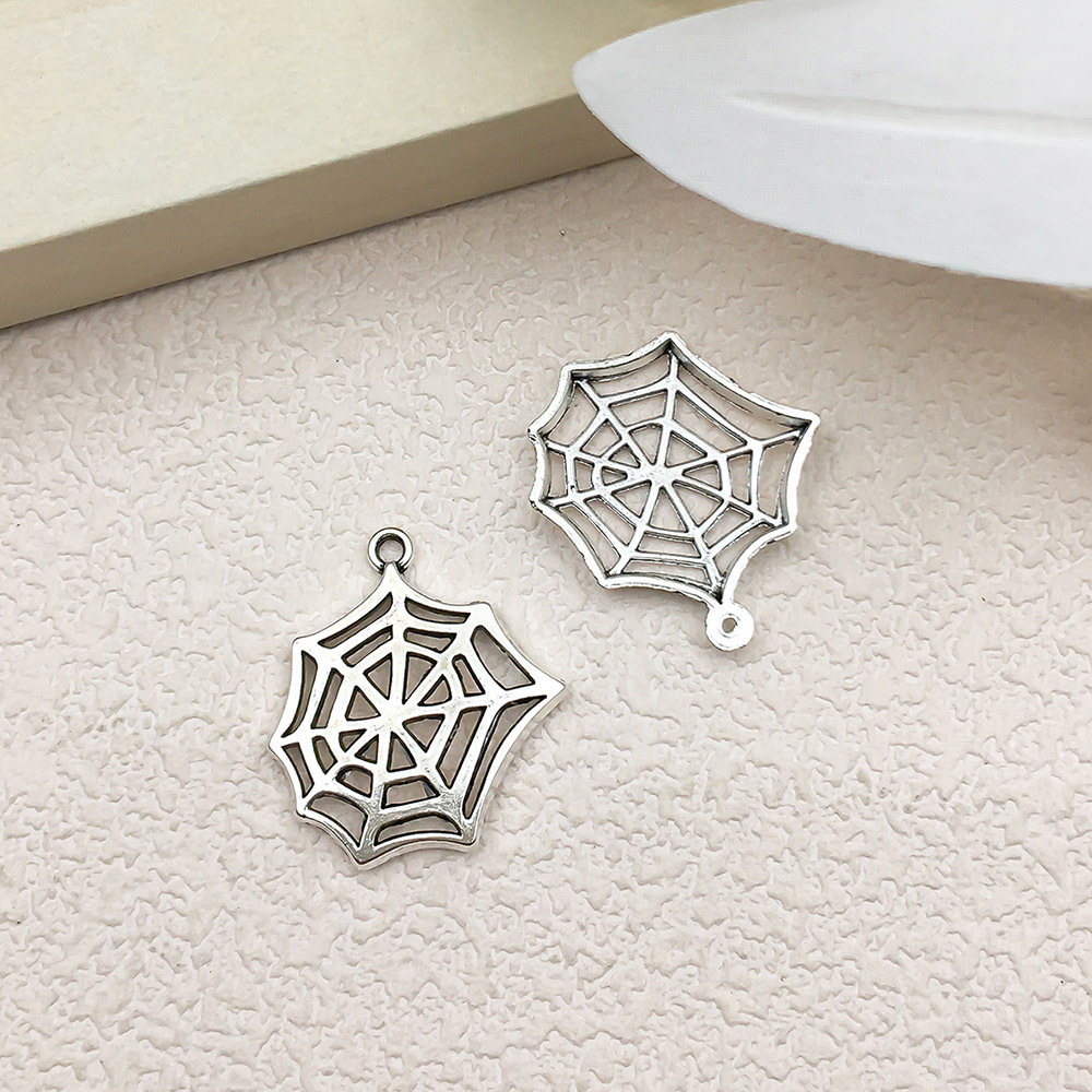 3:1 antique silver hexagonal spider web 27x30mm-10889-1.5g