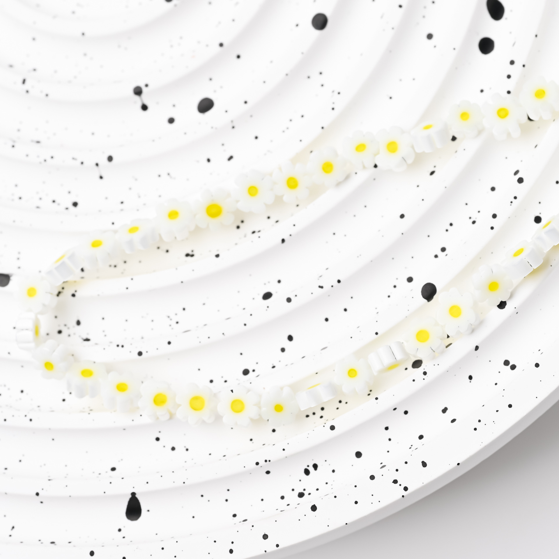 21:White yellow core