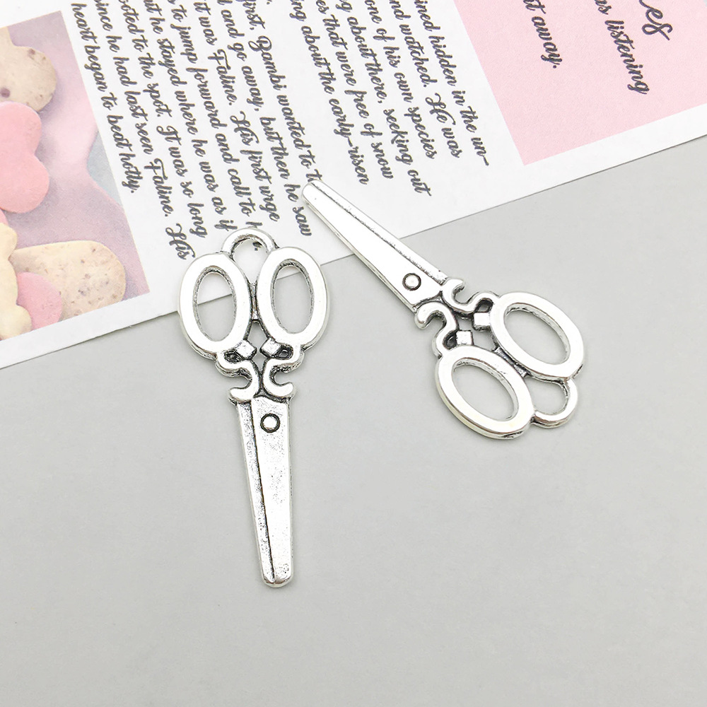 6:1 antique silver scissors 14*32mm-1.4g-8706