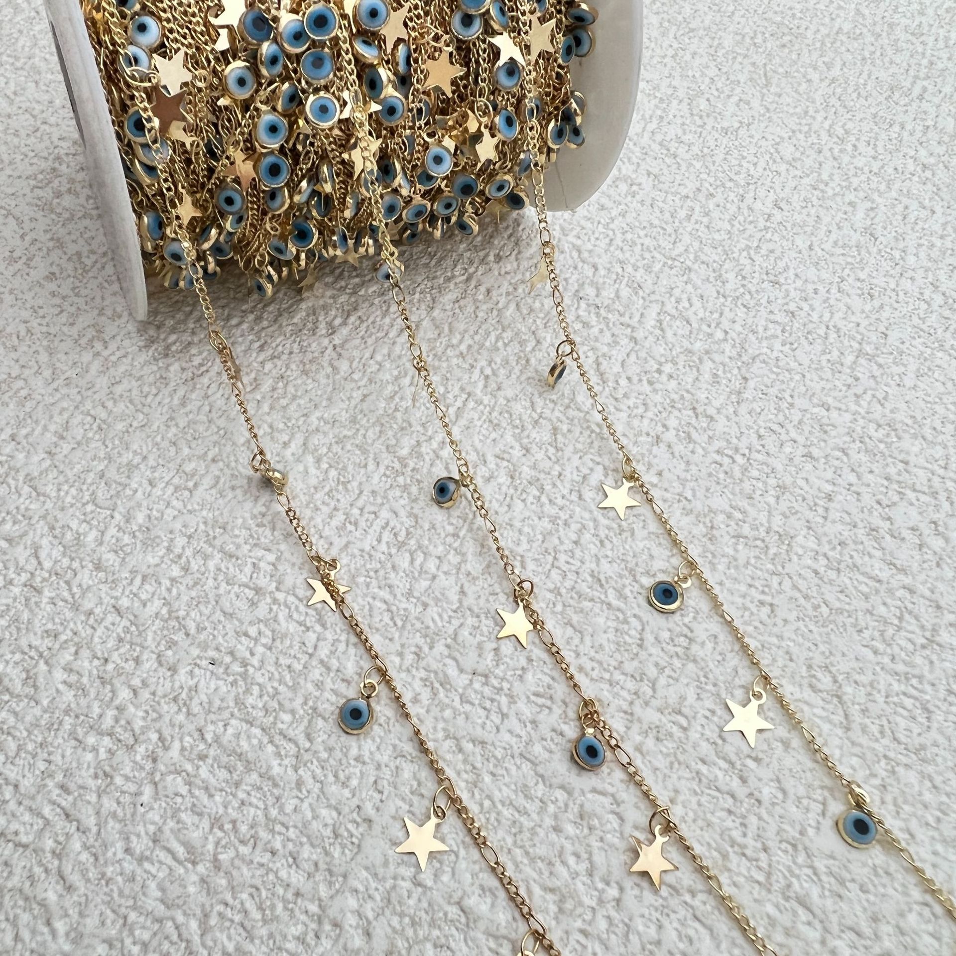 2:Eyes + five-pointed star slices