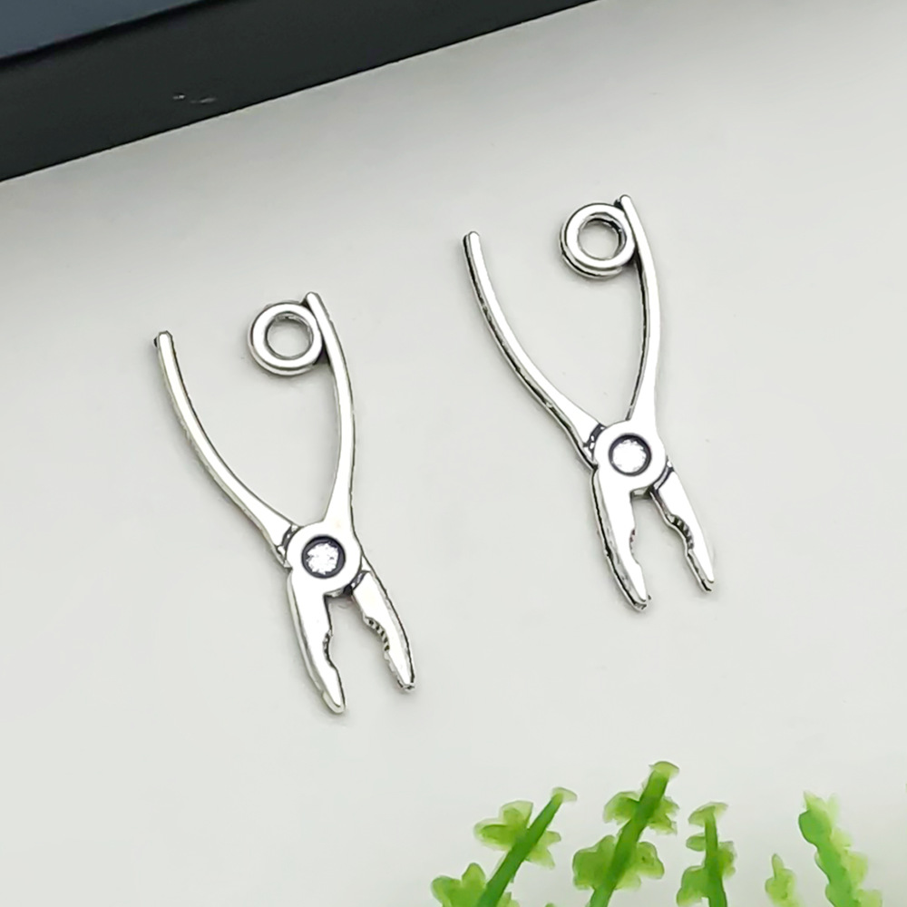 9:1 antique silver tool pliers 11*23mm-0.8g-8527