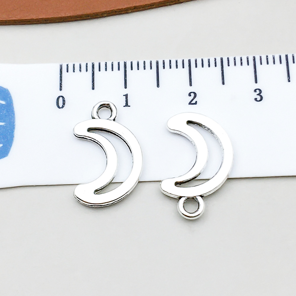 18:1 antique silver hollow moon 10*17mm-0.6g-10942