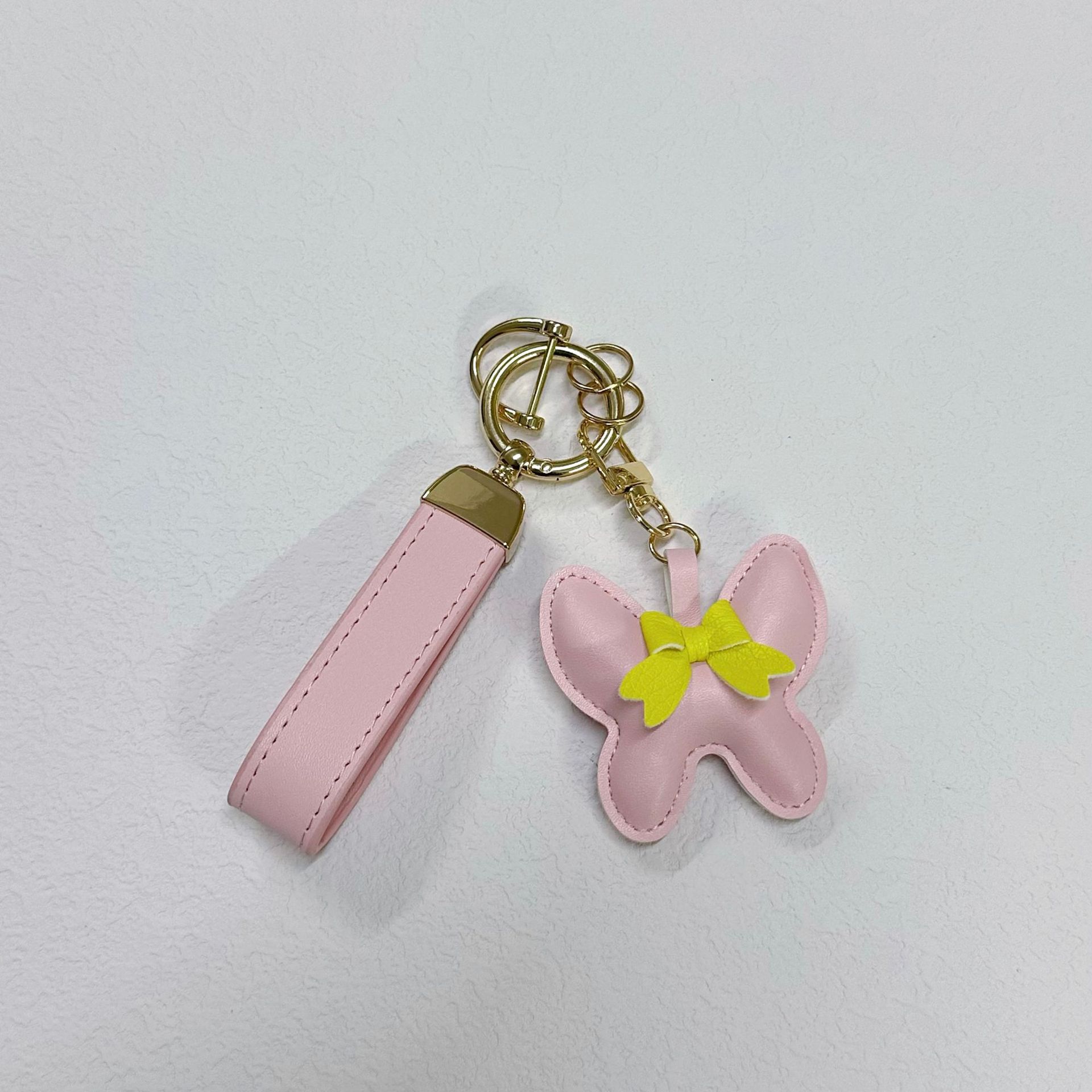 12:Pink with leather cord