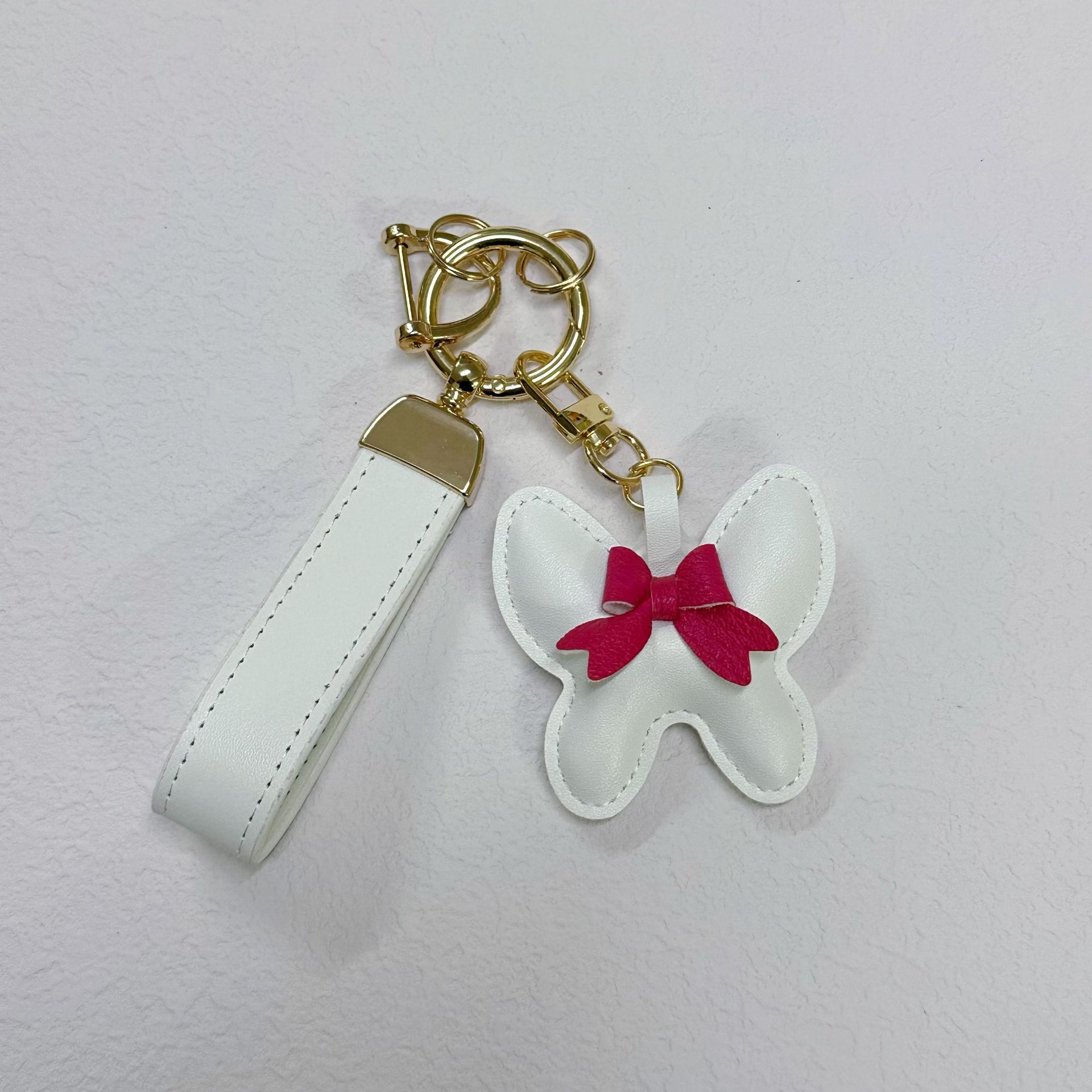 14:White with leather cord