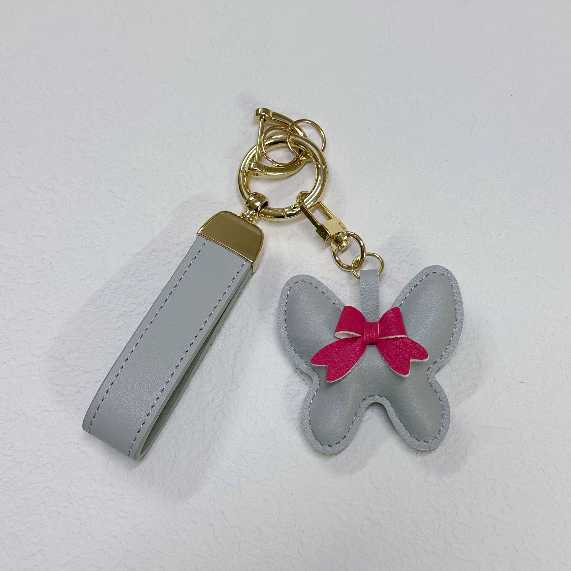 18:Grey with leather cord