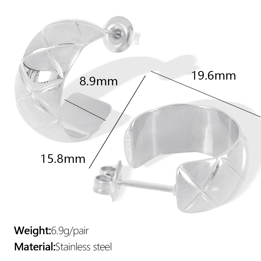 2:EH04 large silver earrings