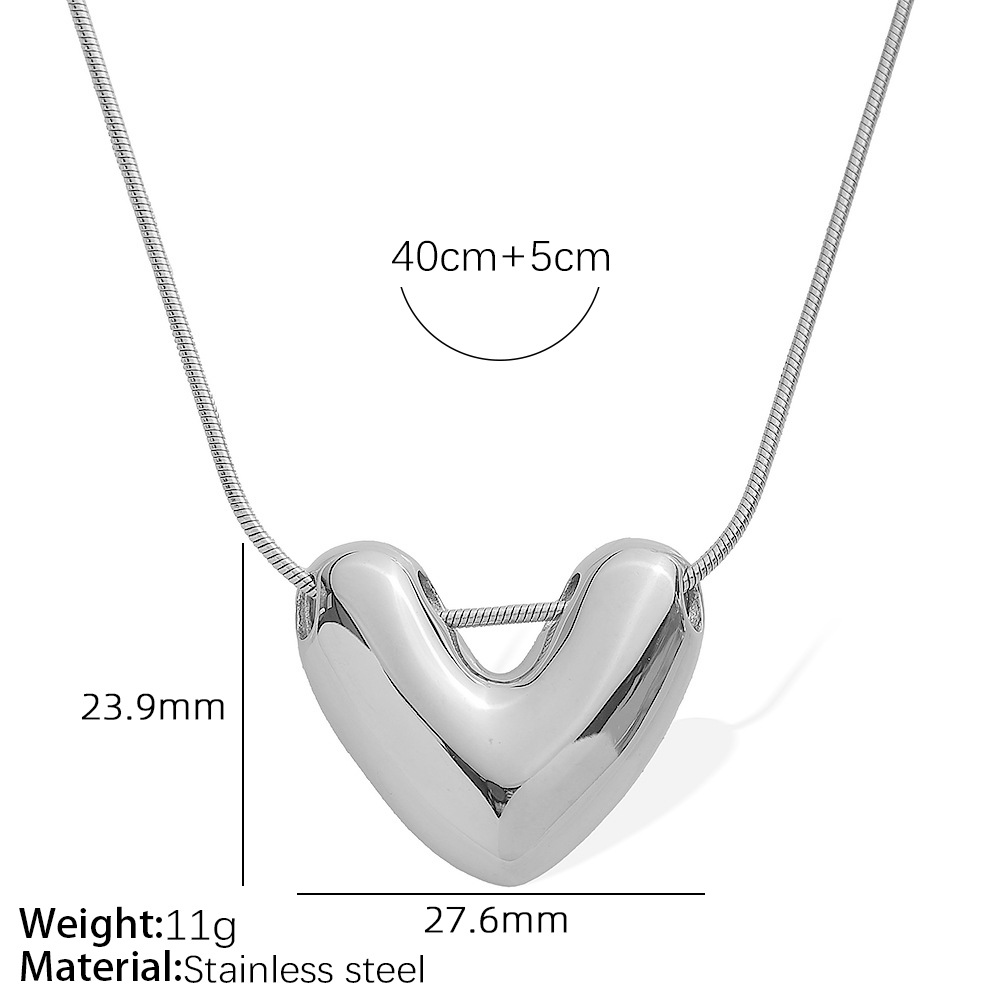 2:Xl379s silver necklace