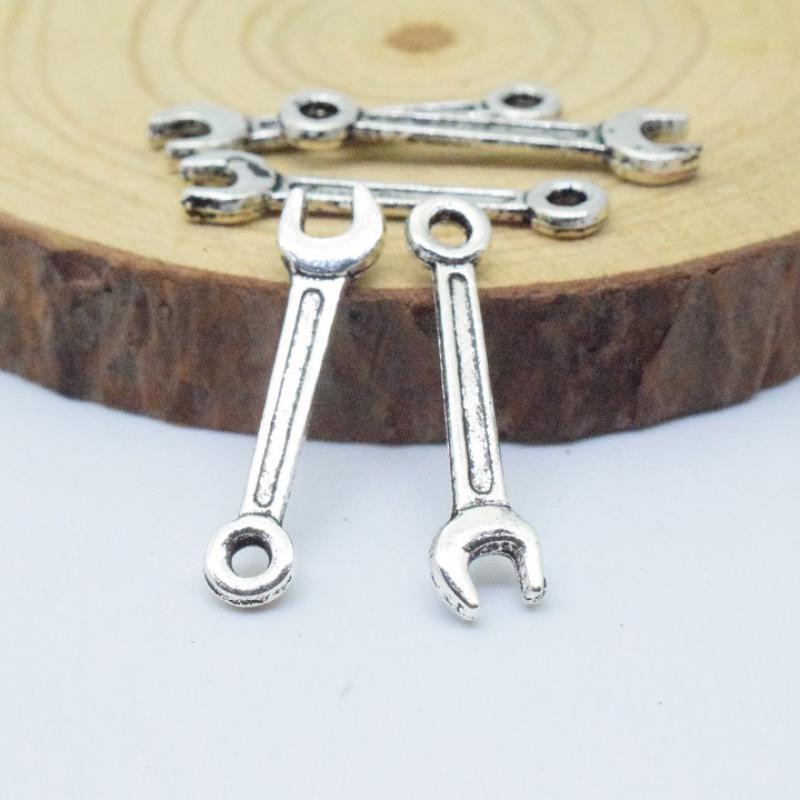 8:Screwdriver 5x 24mm 0.8g