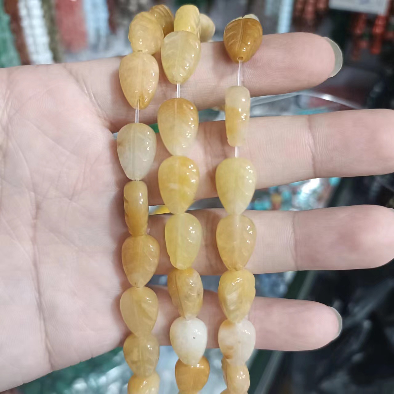 6 Jade jaune