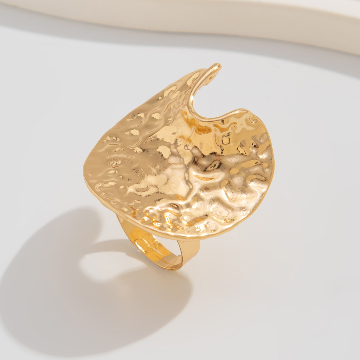 1:01 light gold ring 0882