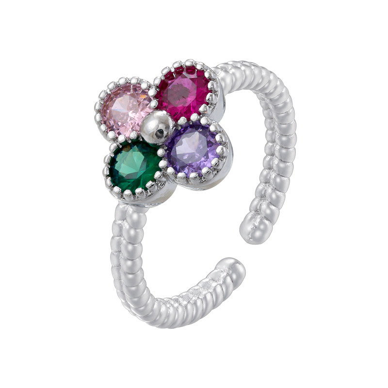 12:White gold colored diamond twist edge four-leaf clover ring
