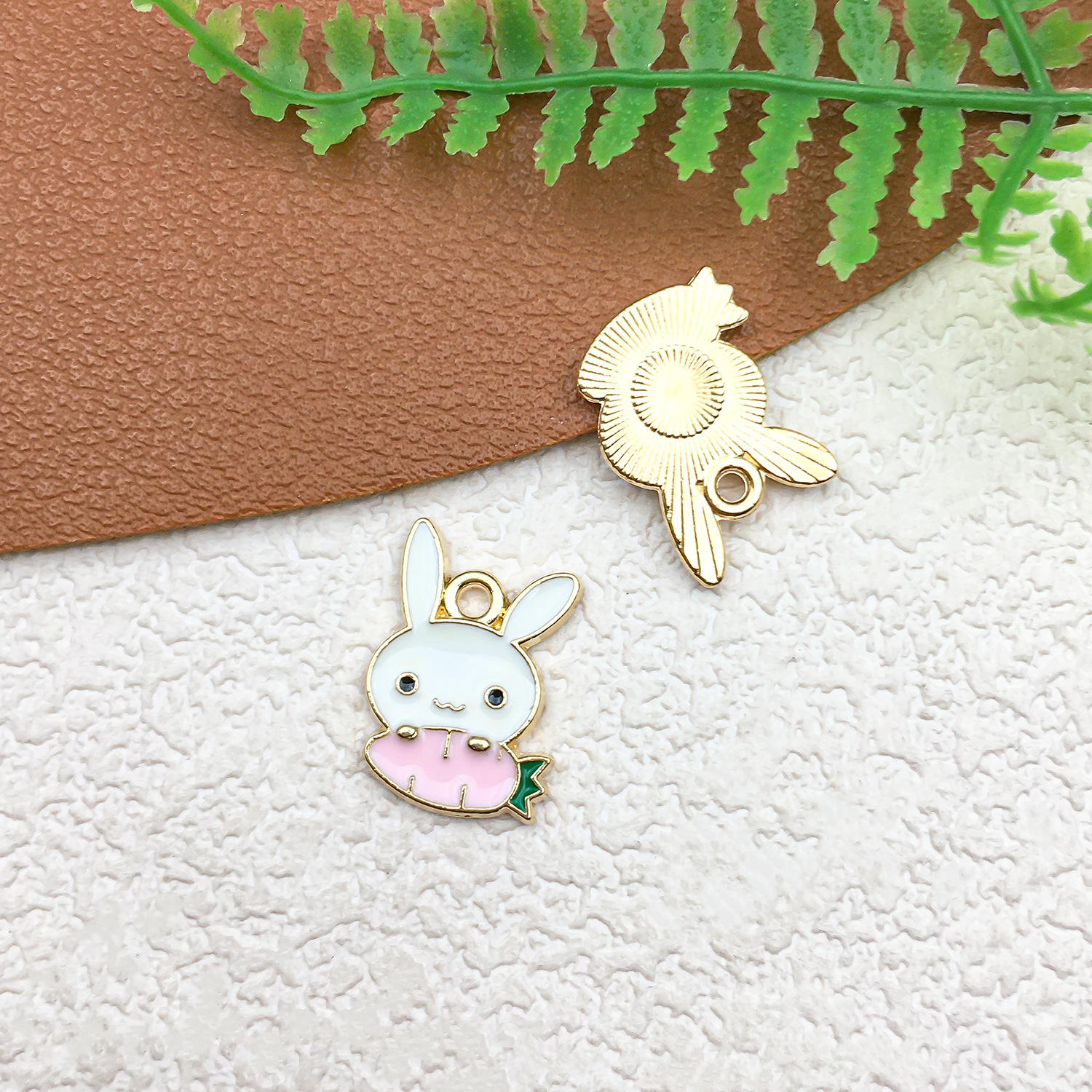 5:1 white lying radish rabbit 11x15mm-0.9g-17506