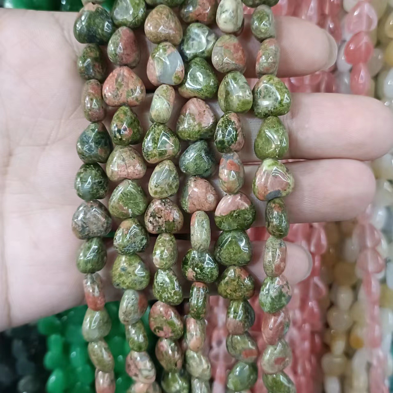 Flower Green 10mm (about 40 pieces)