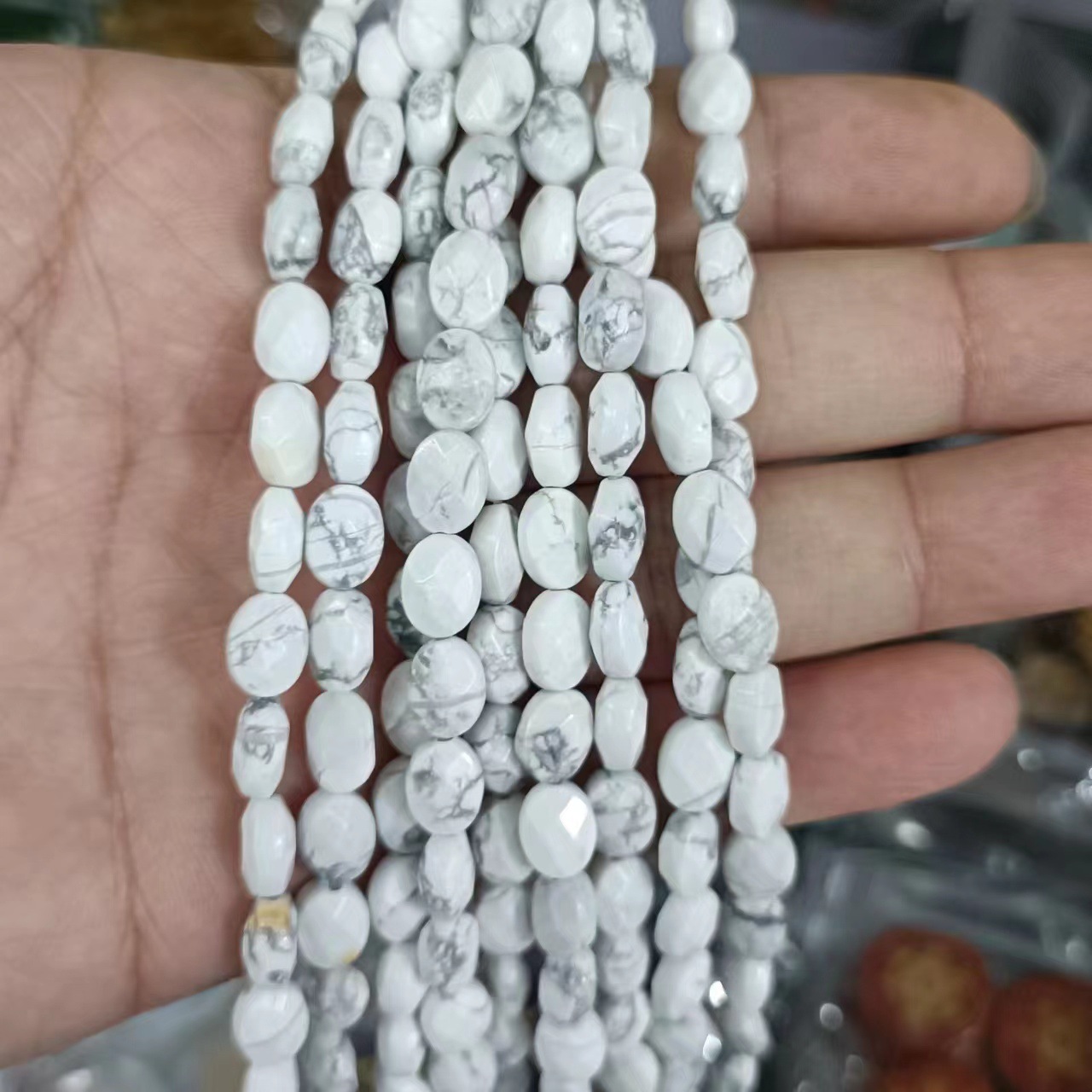White Turquoise 12 * 16mm (about 13 pieces)