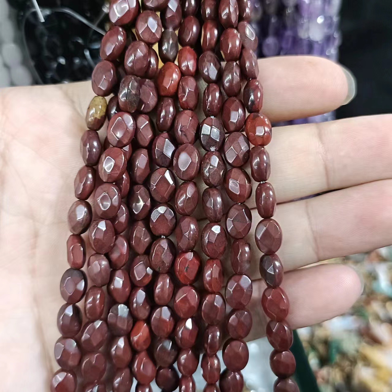 red jasper 12 * 16mm (about 13 pieces)