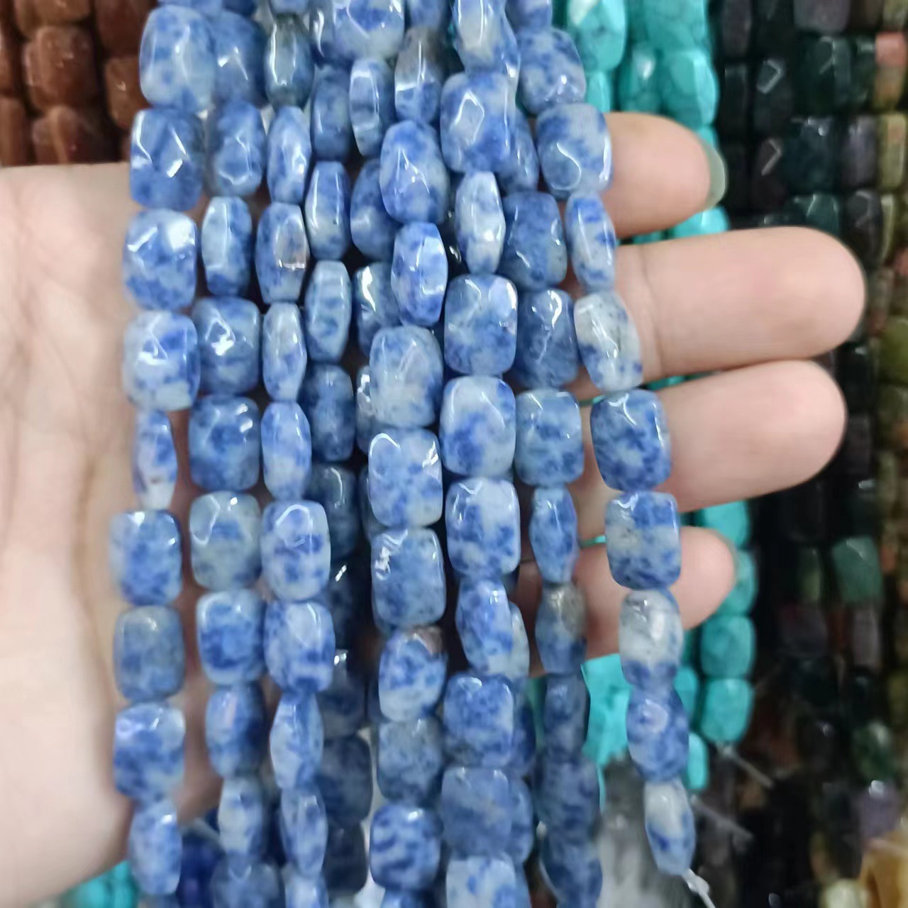 6 ブルースポーツの石