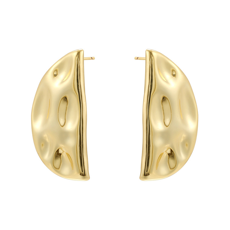 7:Ve1606 gold fan-shaped hammered earrings 1 pair