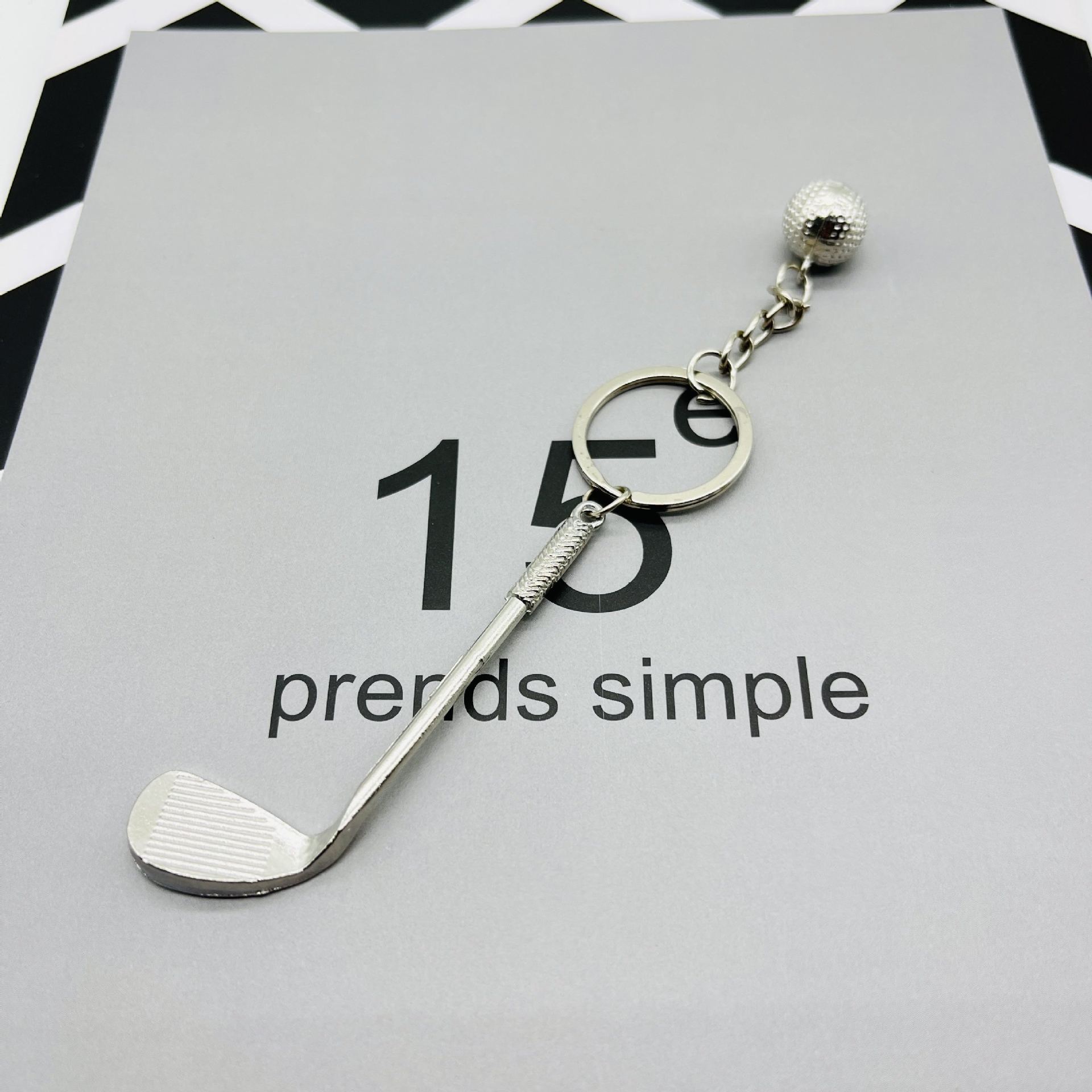 8 серебряный