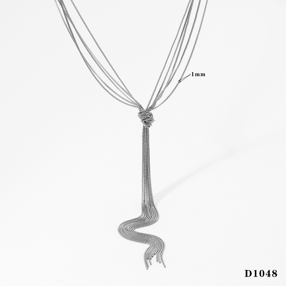2:Silver necklace d1048