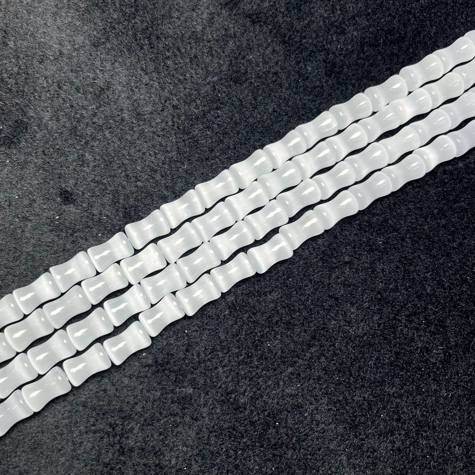 1:White cat-eye slub