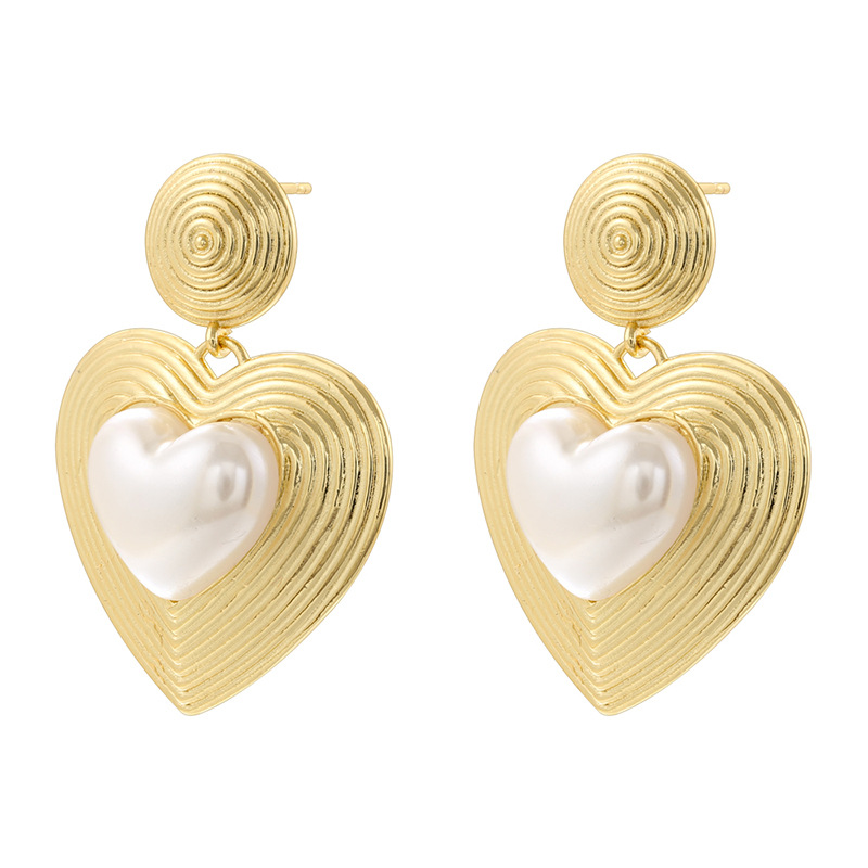 7:Ve1610 gold pearl love earrings 1 pair