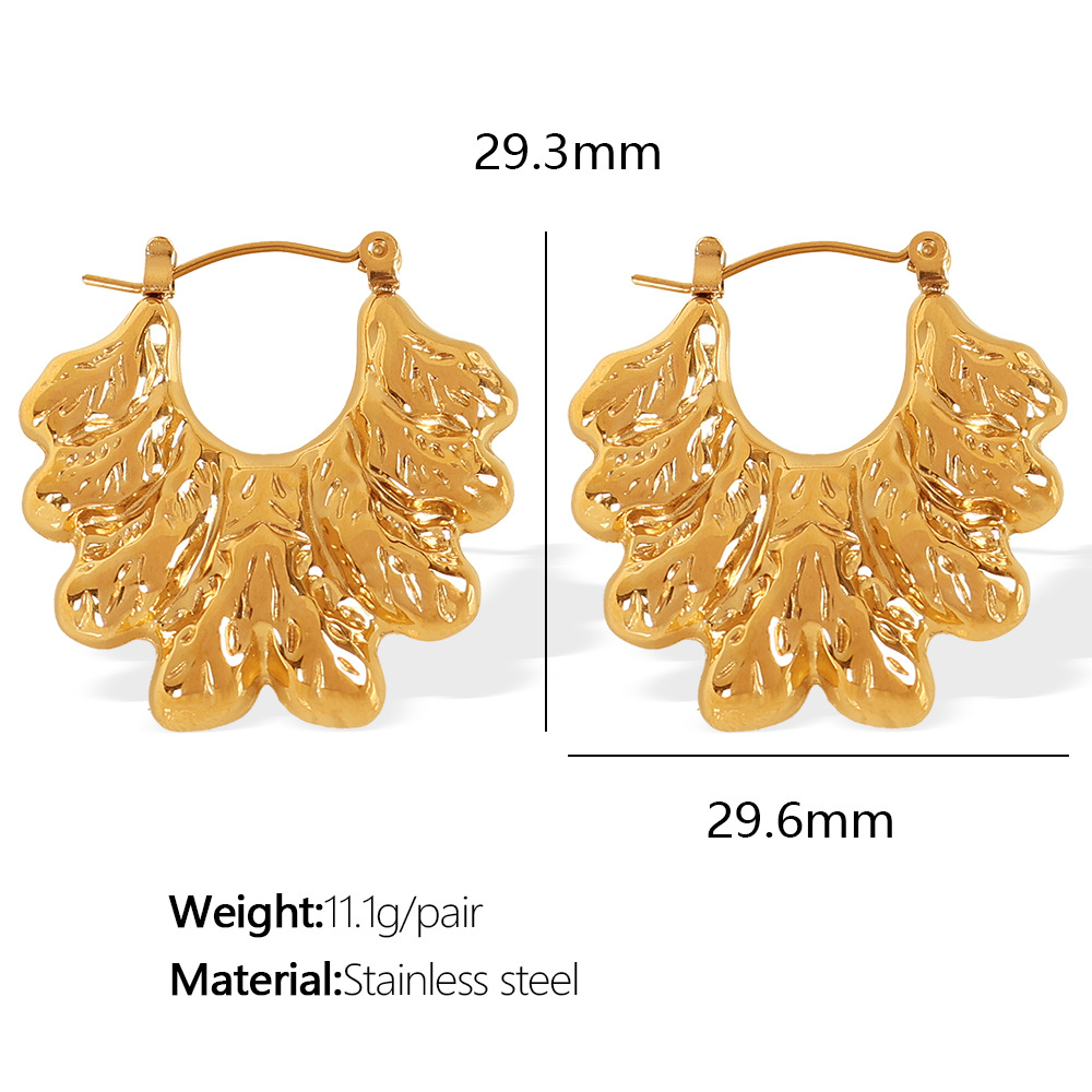 3:Eh711 gold earrings