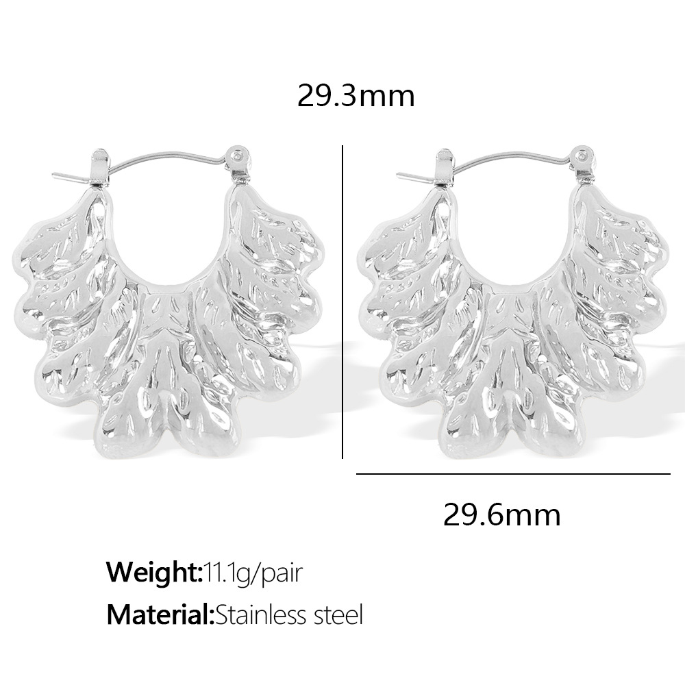 4:Eh711 silver earrings
