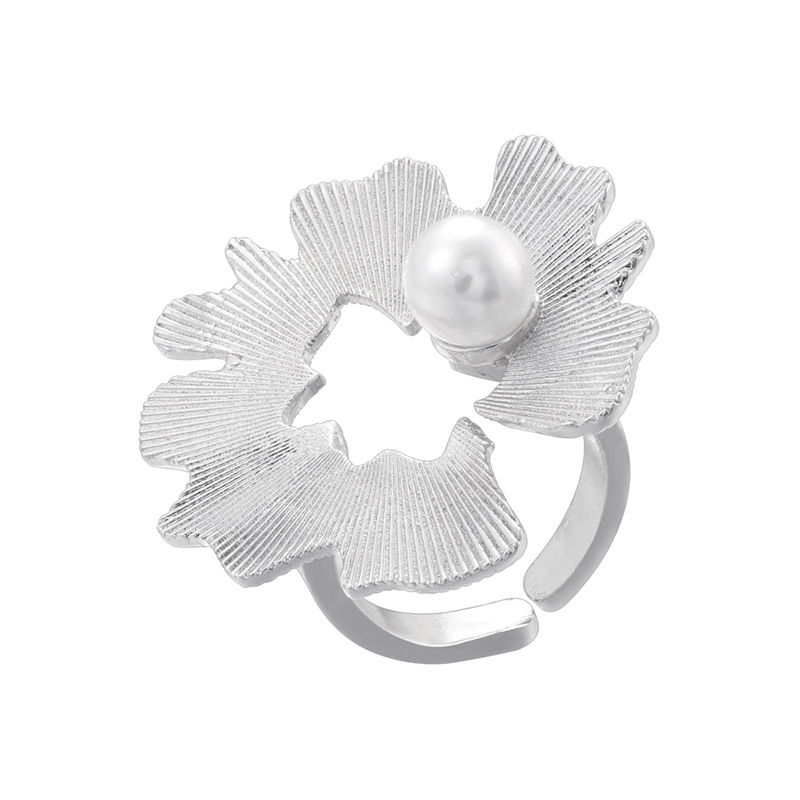 12:Vj738 white gold pearl glossy petal ring