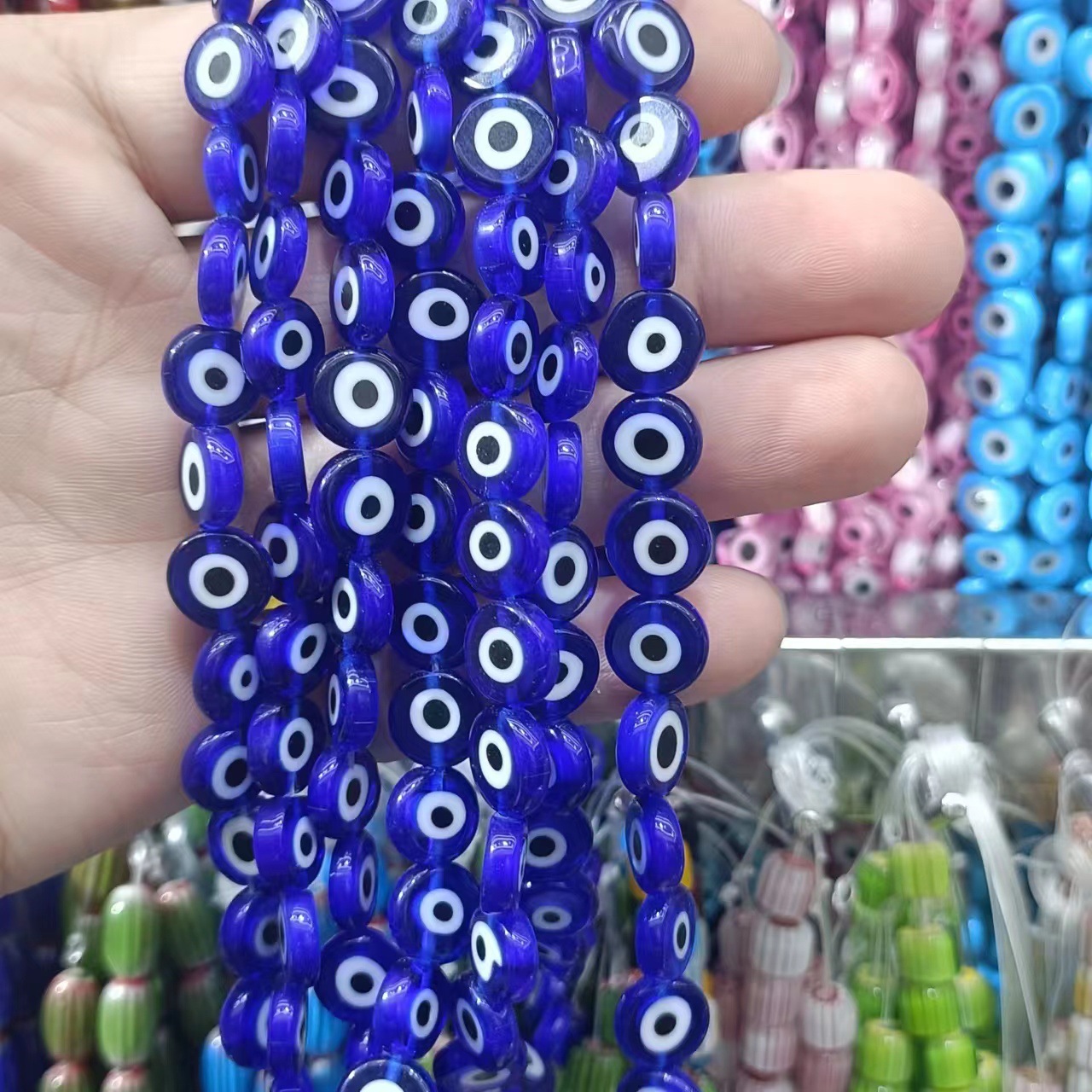 dark blue 6mm (about 60 pieces)