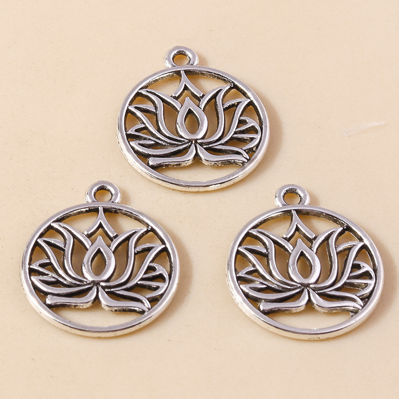 2:antike silberne Farbe