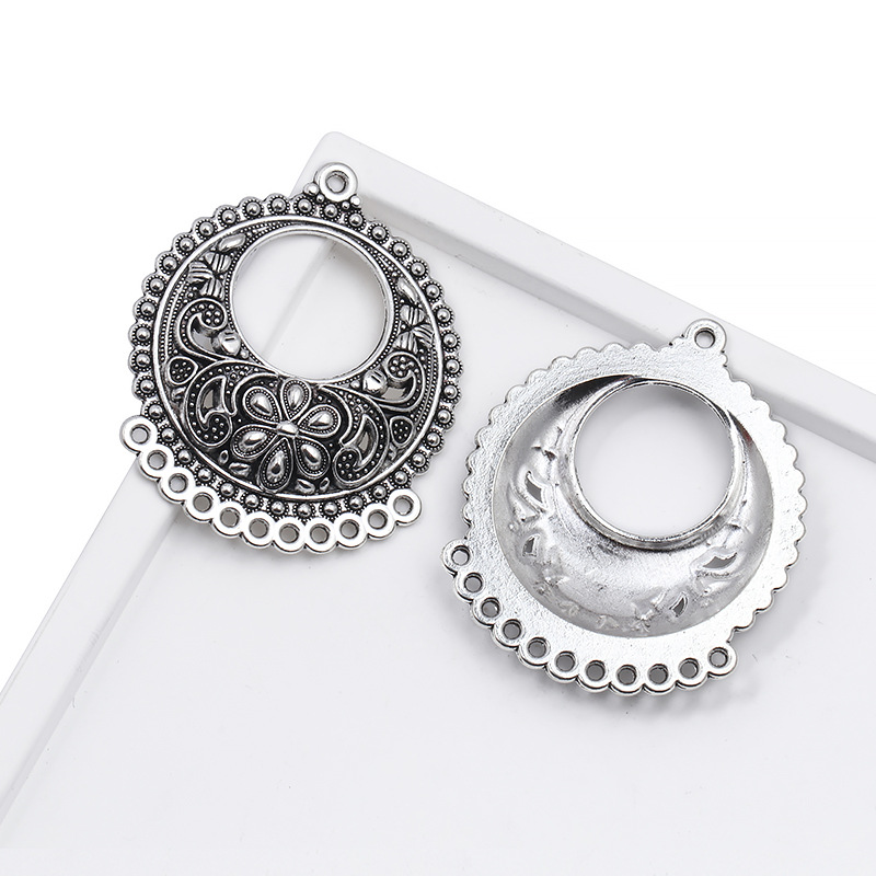 1:Connector 42x35mm6.9g