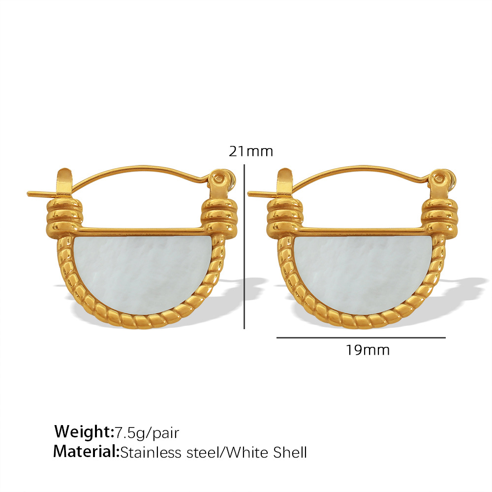 1:EH221 gold earrings