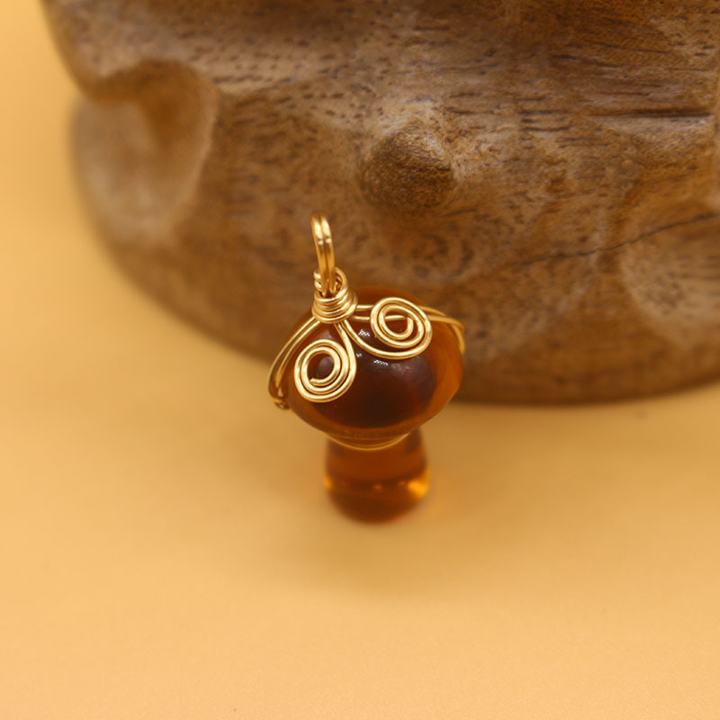 15:Earthy yellow glass