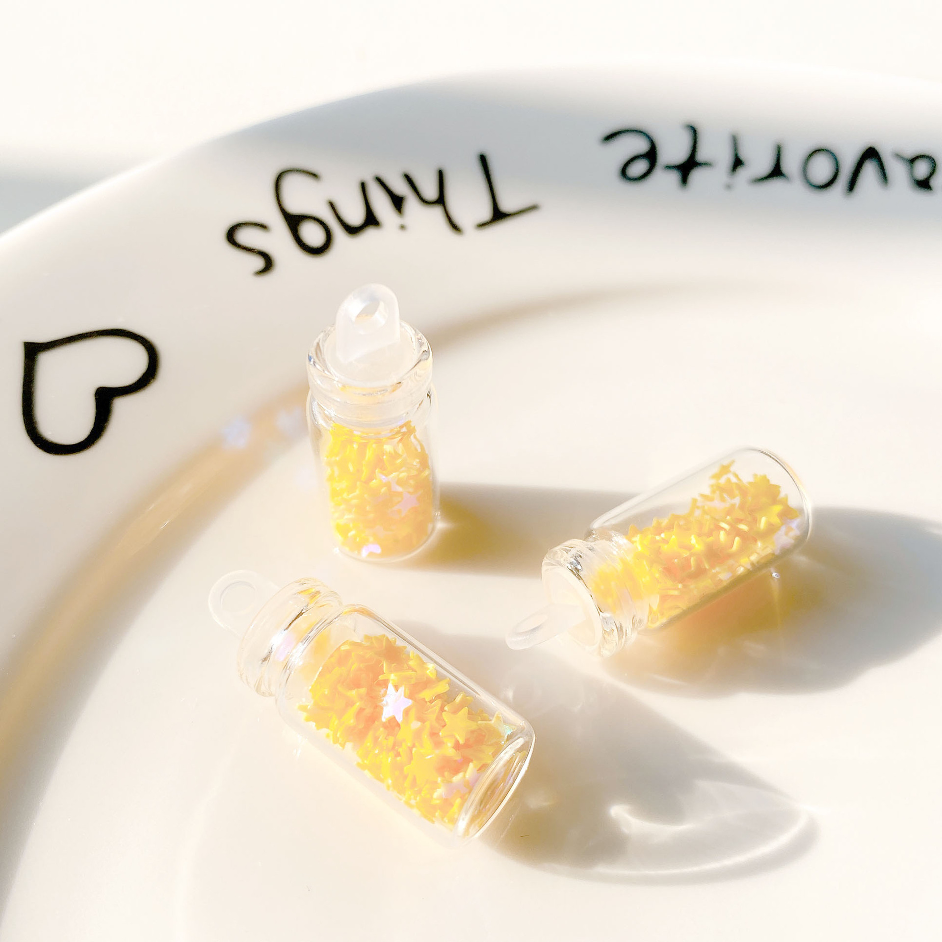 6:Yellow five-pointed star sequin glass bottle pendant