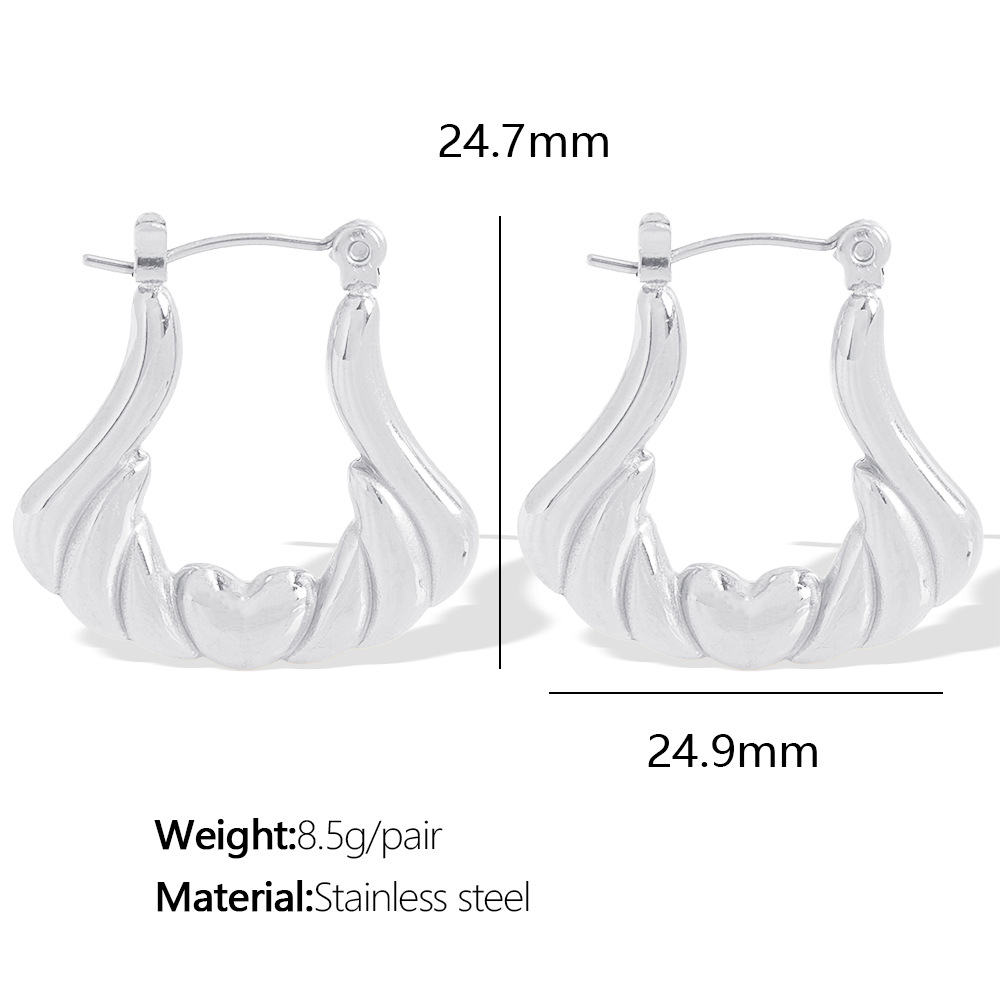 2:EH135 silver earrings