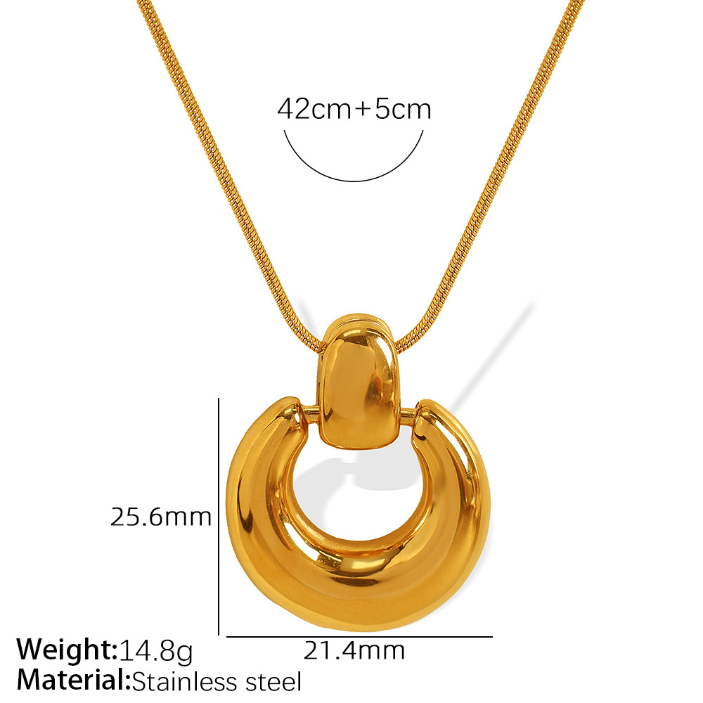 2:XL196 Gold Necklace
