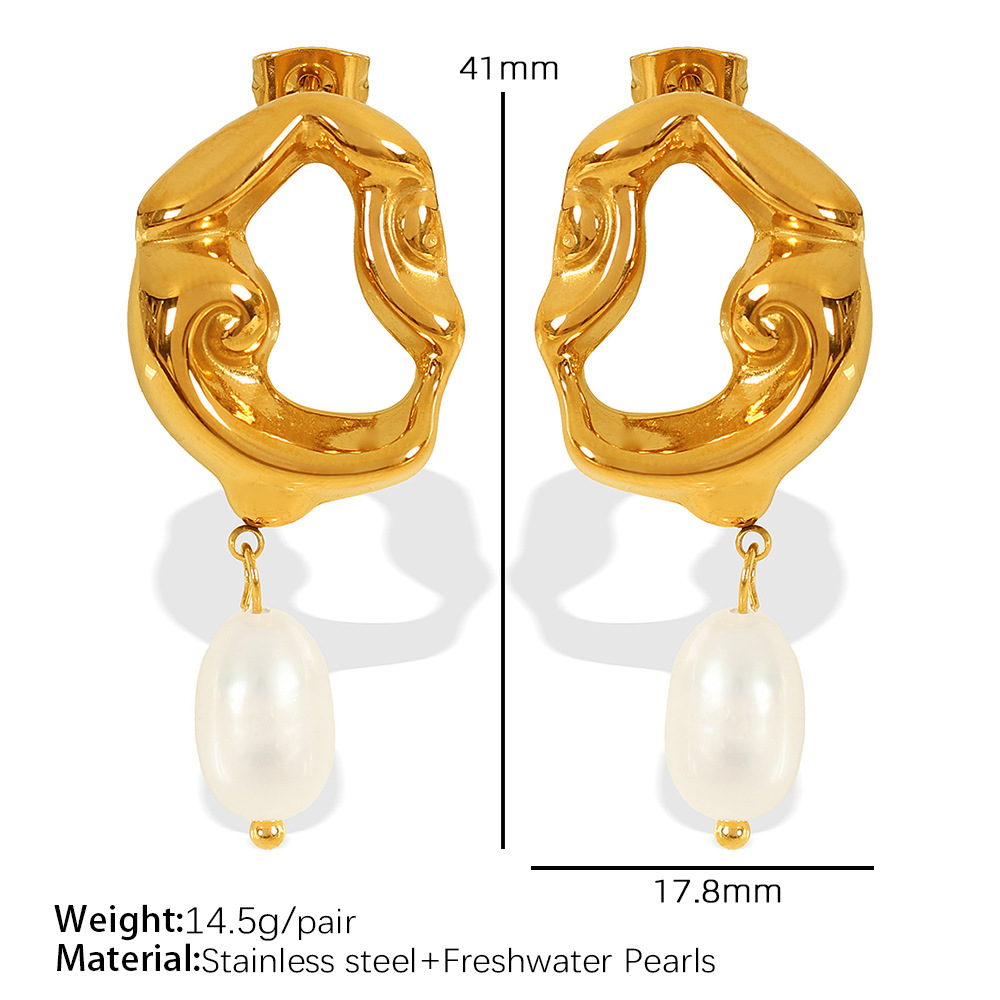 2:EH106 gold earrings