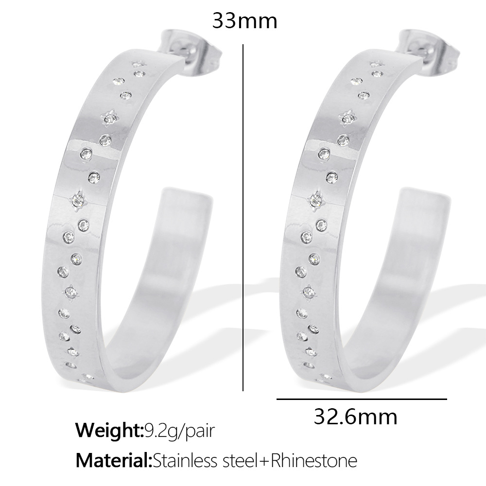2:EH541 silver earrings